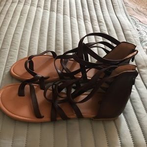 Ladies sandals